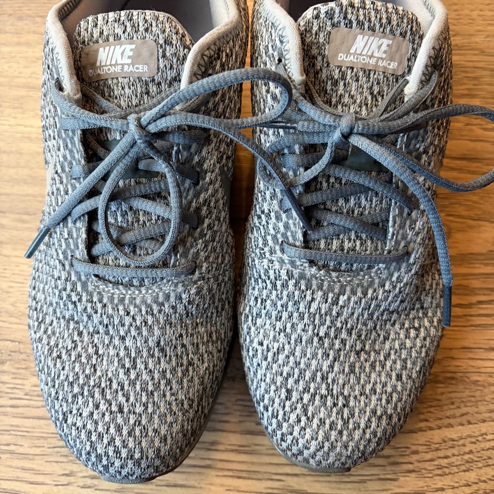 Nike Dualtone Racer Shoes - Picture 2 of 9
